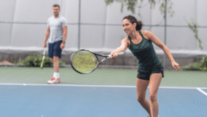 đánh đôi tennis