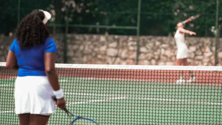 Sân tennis ảnh hưởng đến trải nghiệm chơi nhiều như thế nào?